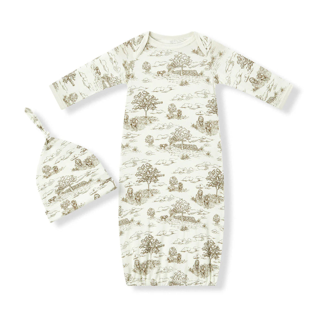 Luxe Stretch NB Gown & Hat Set - Country Toile